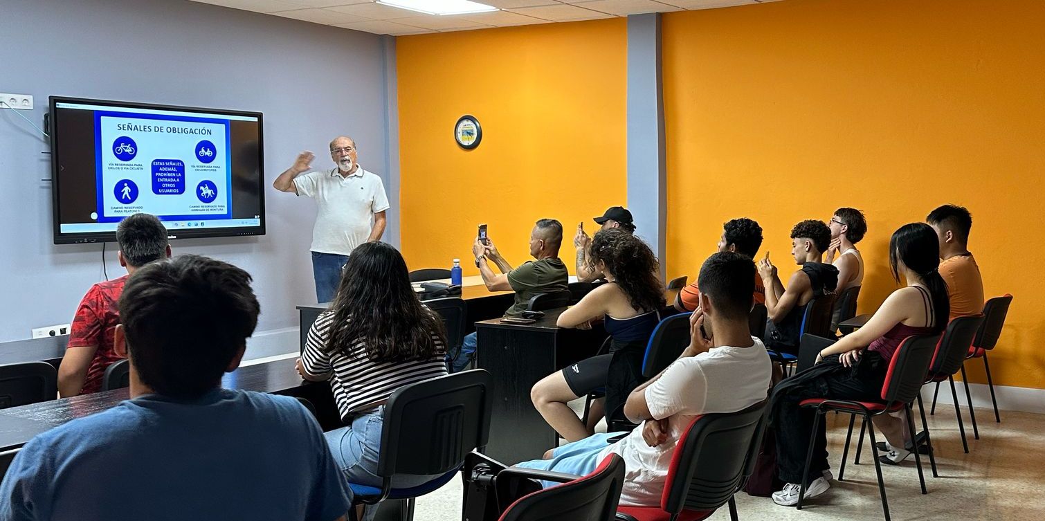 autoescuela Carmelo líder en Fuerteventura